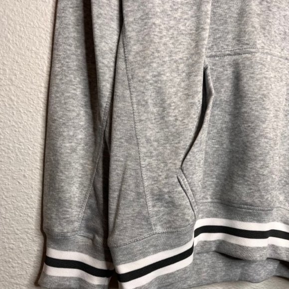 NFL Tampa Bay Buccaneers Gray Hoodie Sweatshirt Large - Picture 9 of 11